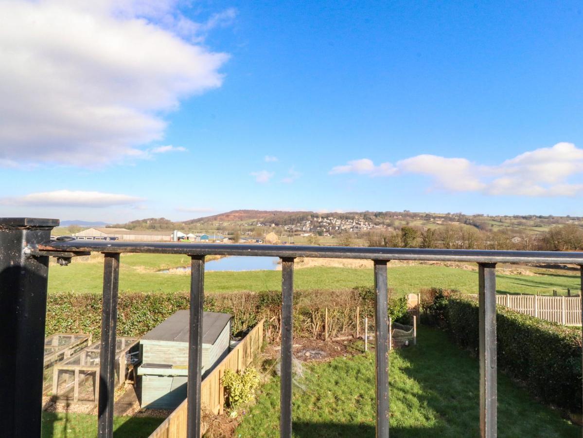 Villa Farnhill View à Keighley Extérieur photo