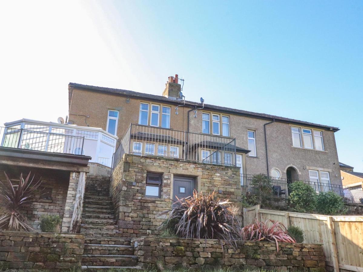 Villa Farnhill View à Keighley Extérieur photo